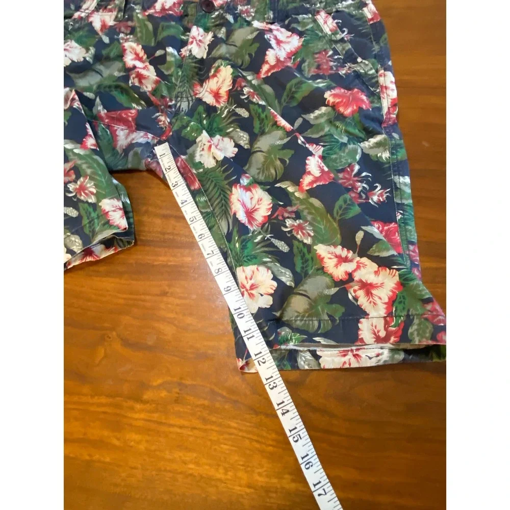 Breakbounce Streetwear Buddy Hug Floral Tropical Chino Shorts Mens 38 Navy Blue